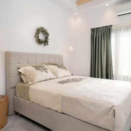 Olive Grove Emporio (Santorini)