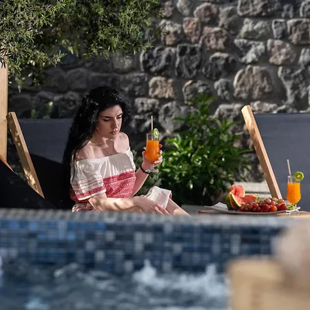 Villa Olive Grove *