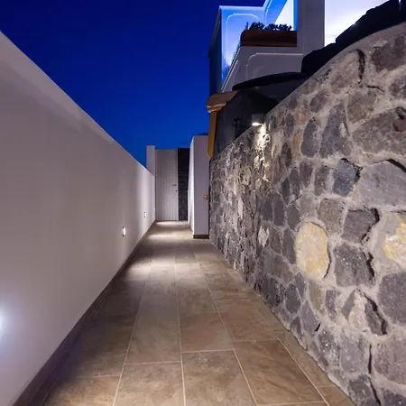 Villa Olive Grove Emporio (Santorini)