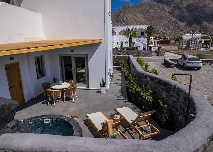 Olive Grove Emporio (Santorini)