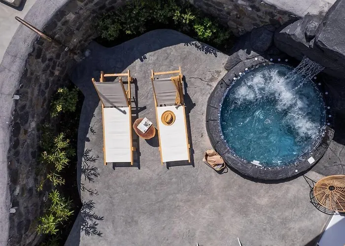 Villa Olive Grove Emporio (Santorini)