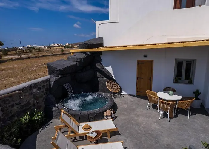 Olive Grove * Emporio (Santorini)