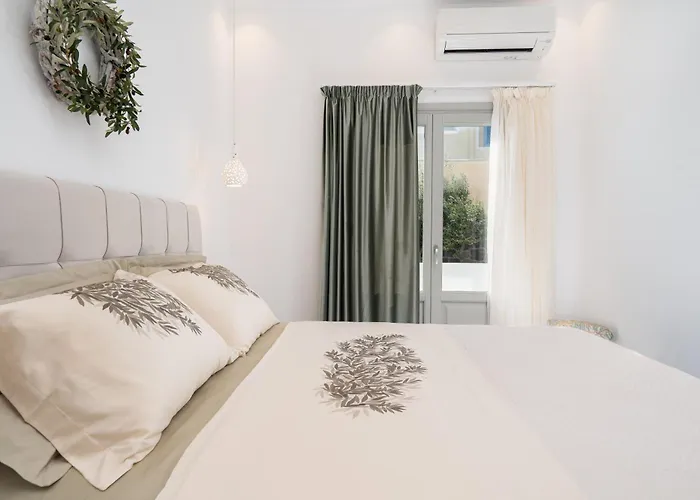 Olive Grove Emporio (Santorini)