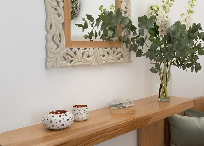 Olive Grove * Emporio (Santorini)