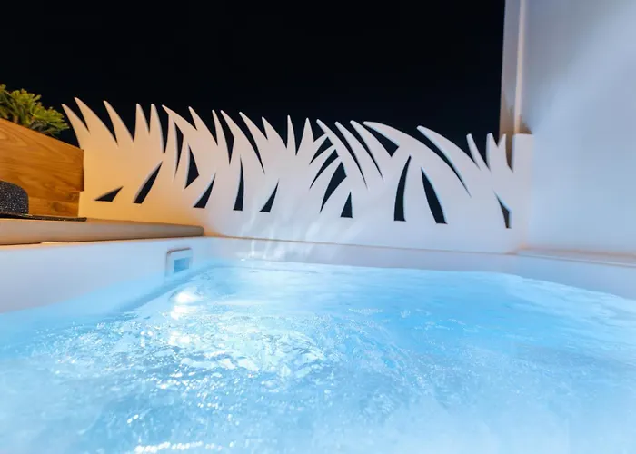 Villa Olive Grove Emporio (Santorini)