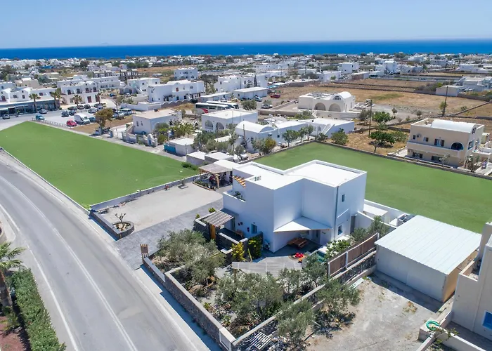 Olive Grove * Emporio (Santorini)