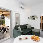 Olive Grove Вилла Emporio (Santorini)