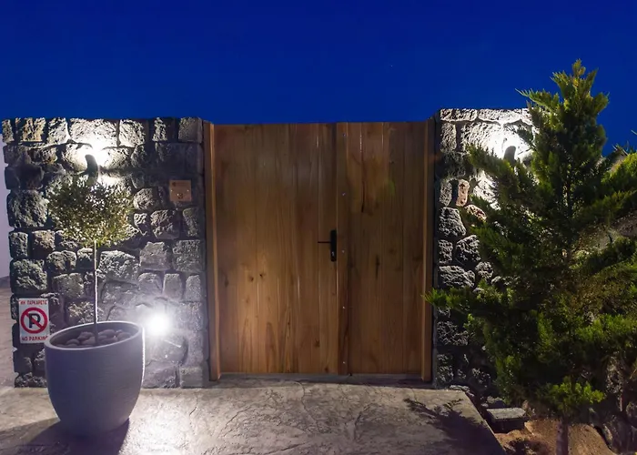 Olive Grove Emporio (Santorini)